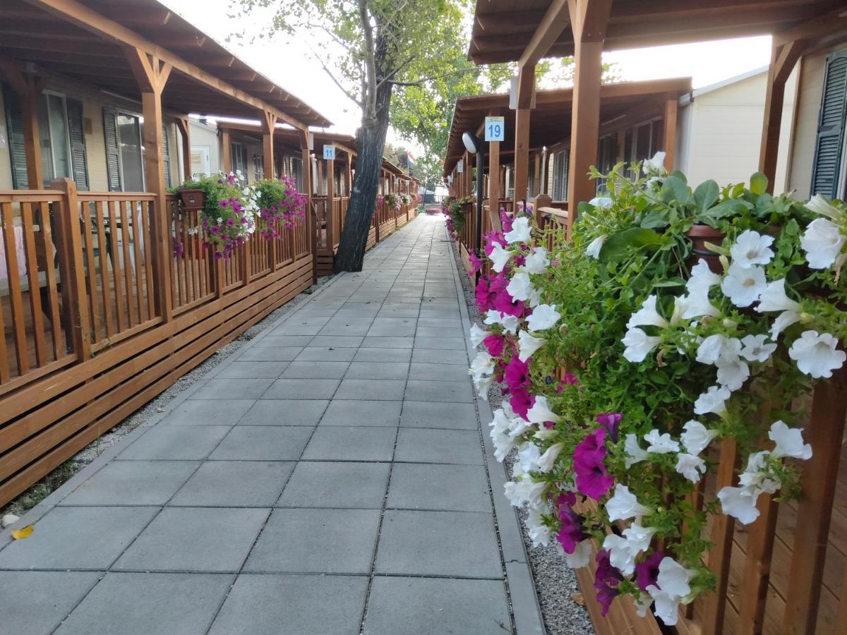 Villaggio Degli Angeli Scerne Pineto Exterior photo